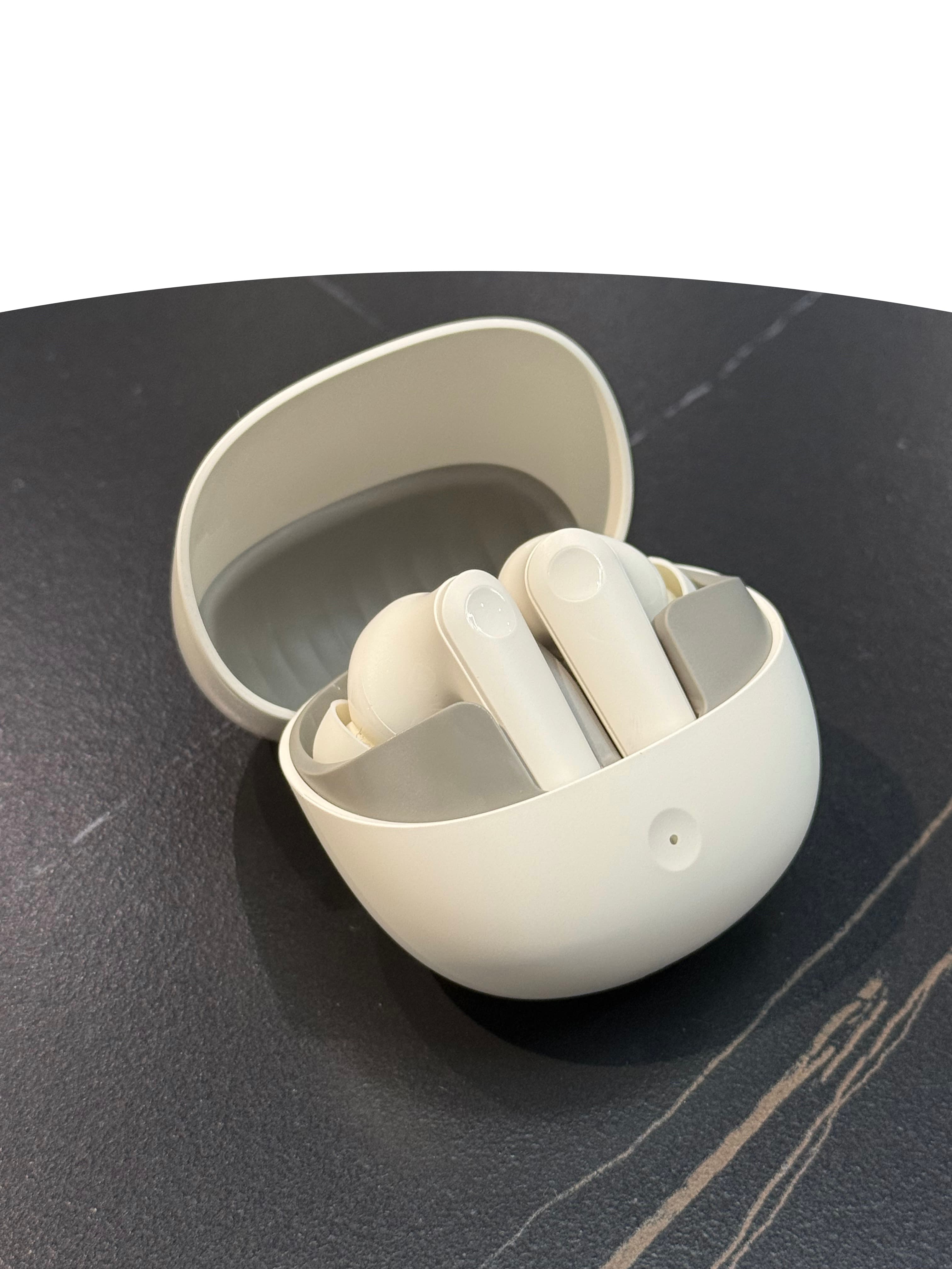 TW78-R Earbuds — photo 8